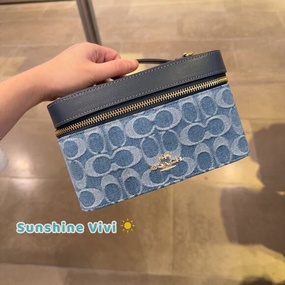 NWT Coach CDC16 Cosmetic Case in Signature Denim denim/Gold/Indigo